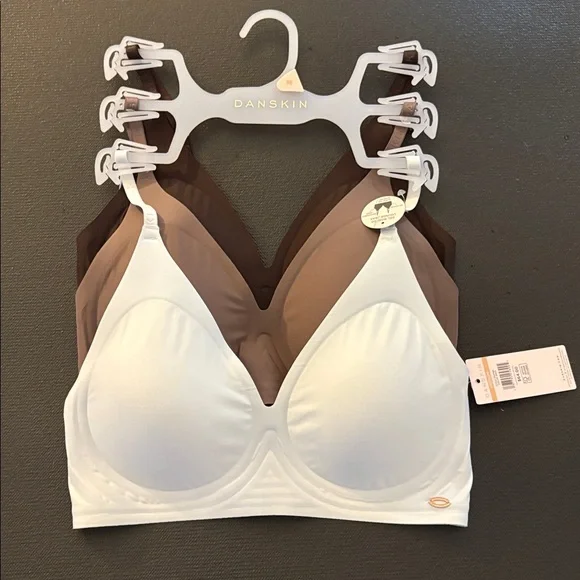 NWT 3-Pk Danskin Gel Bonded Wireless Lounge Bras - Sz. M